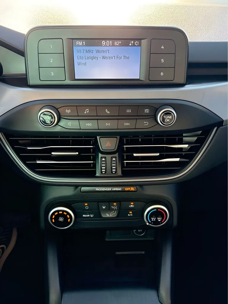 Ford Escape photo 25