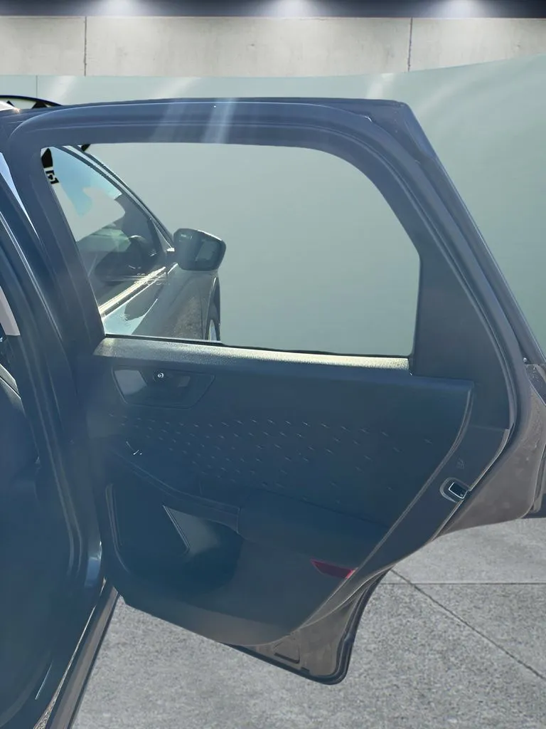 Ford Escape photo 18