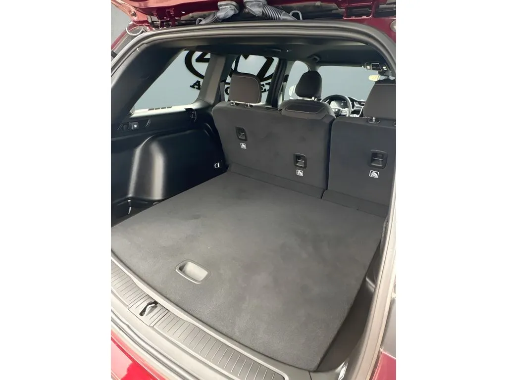 Jeep Grand Cherokee photo 15