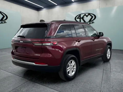 Another view of 2024 Jeep Grand Cherokee Laredo for sale in Abilene, TX at 4M Autoplex - Industrial Blvd