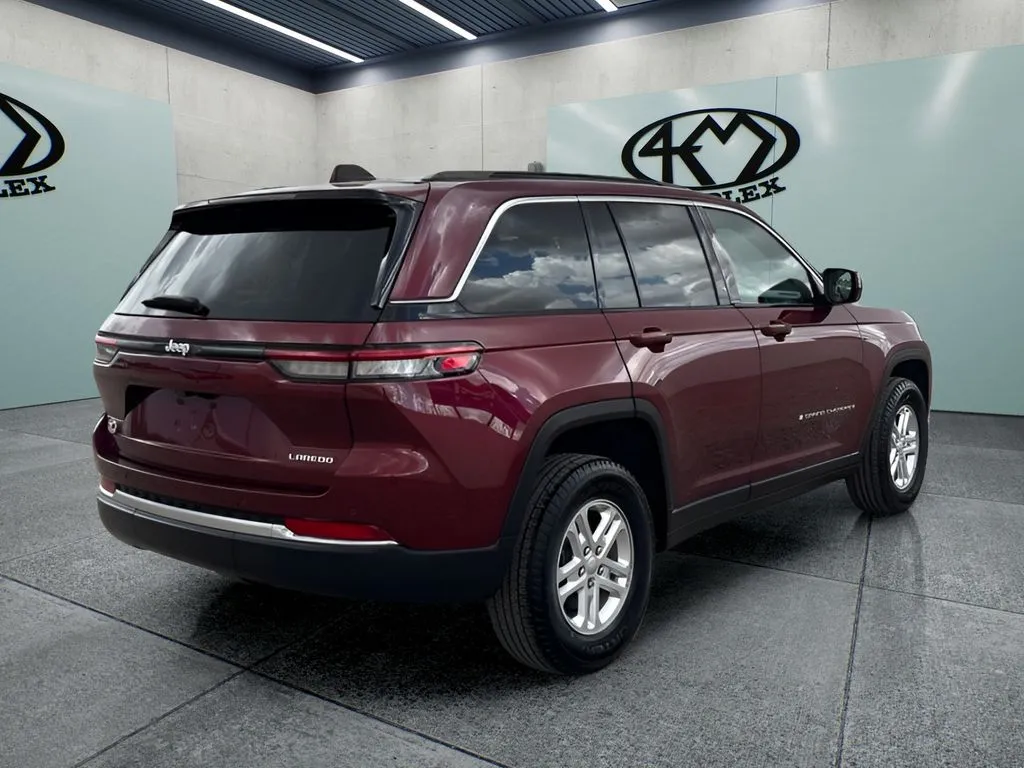 Jeep Grand Cherokee photo 3