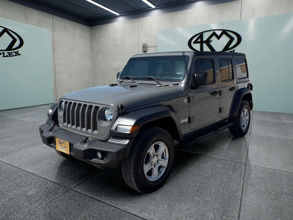 Jeep Wrangler photo 8