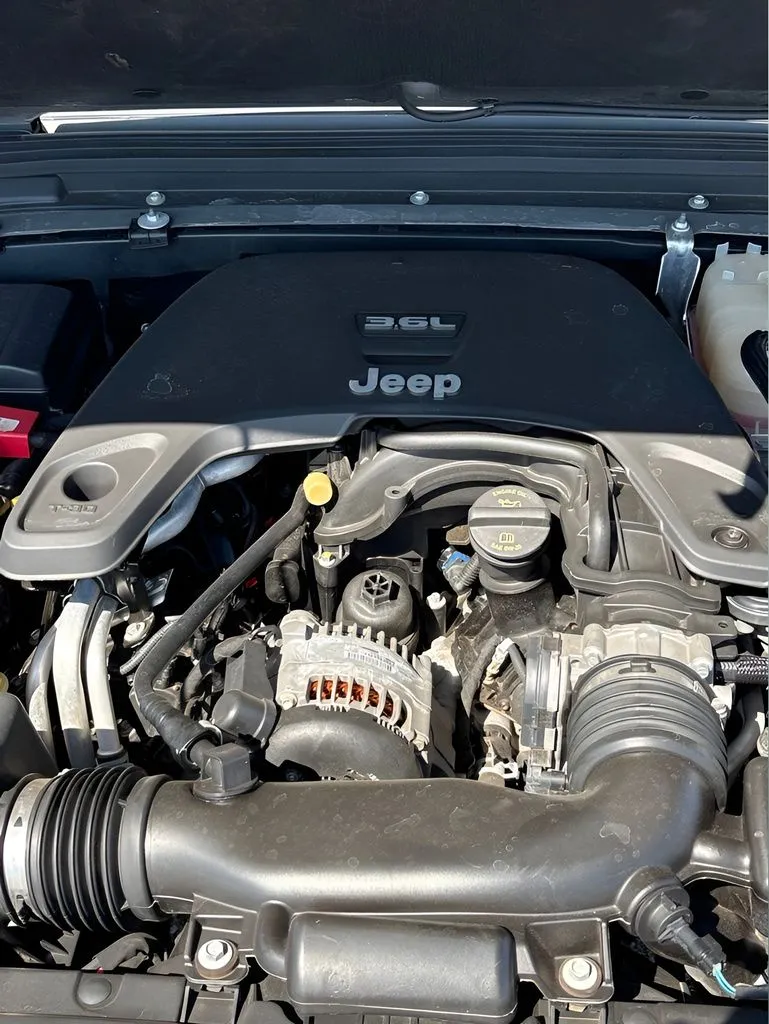 Jeep Wrangler photo 11