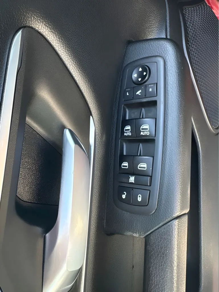 Ram 1500 photo 14