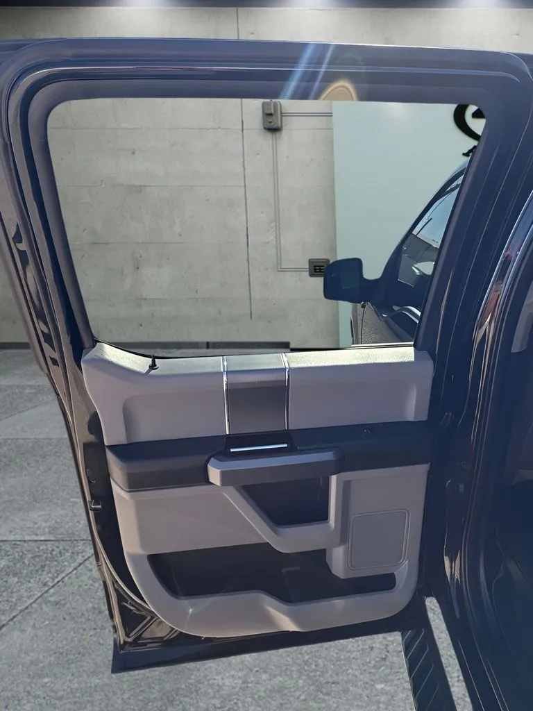 Ford F-150 photo 14