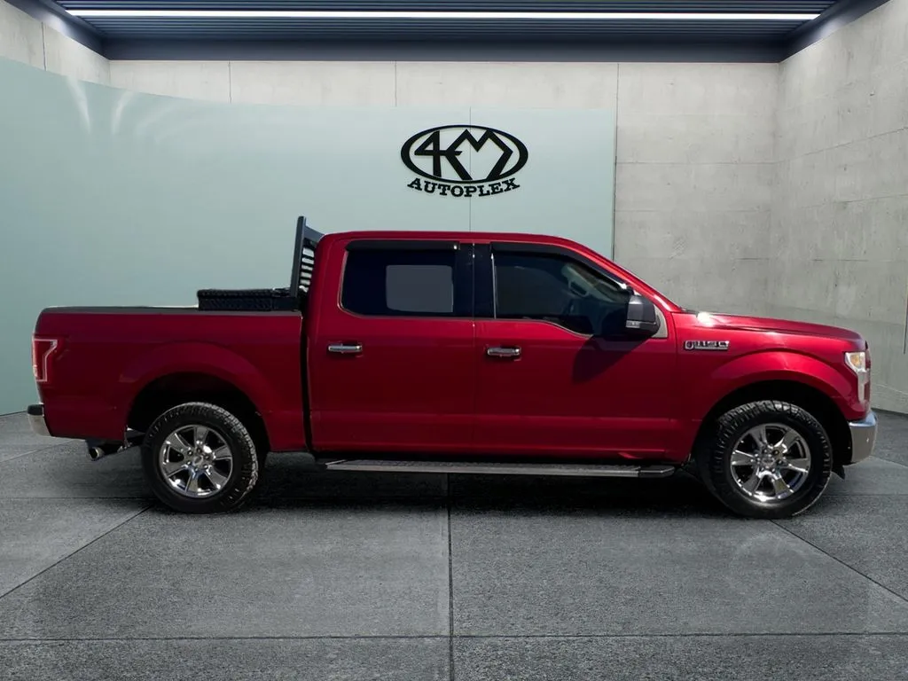 Ford F-150 photo 2