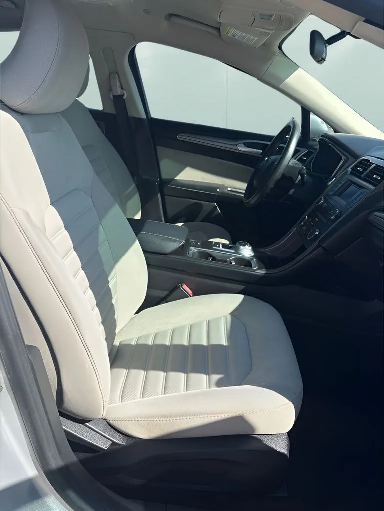 Ford Fusion photo 21