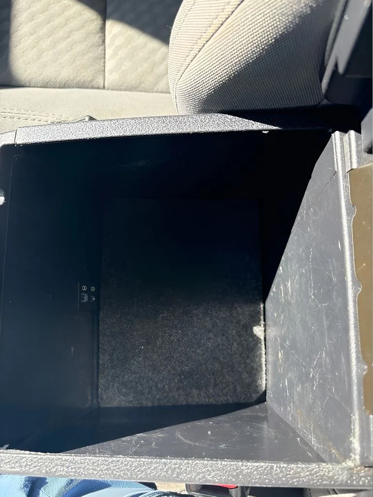 Toyota Tacoma photo 26