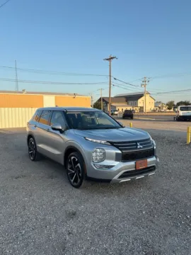 Silver 2023 Mitsubishi Outlander SE for sale in Abilene, TX