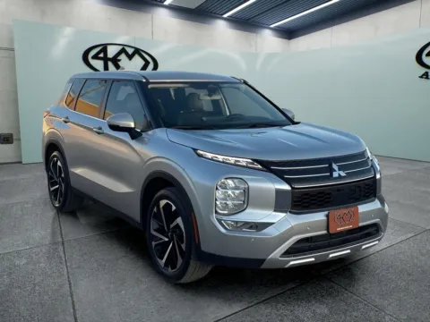 Silver 2023 Mitsubishi Outlander SE for sale in Abilene, TX