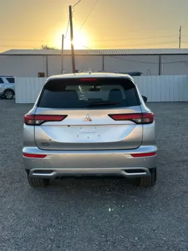 More photos of 2023 Mitsubishi Outlander SE at 4M Autoplex - Industrial Blvd, TX