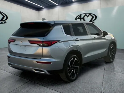 Another view of 2023 Mitsubishi Outlander SE for sale in Abilene, TX at 4M Autoplex - Industrial Blvd