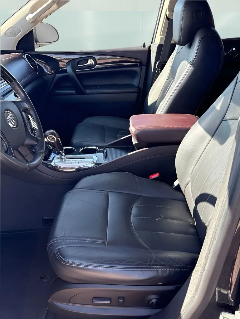 Buick Enclave photo 13