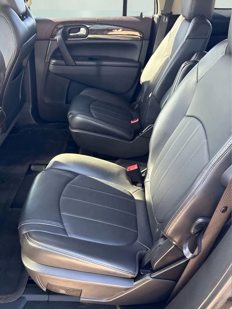 Buick Enclave photo 15