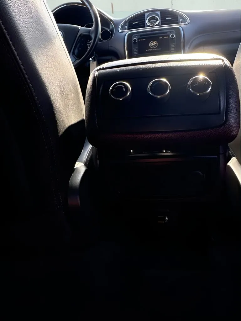 Buick Enclave photo 22