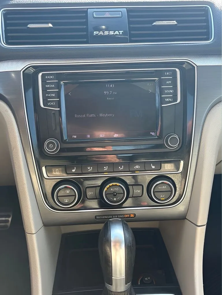 Volkswagen Passat photo 26