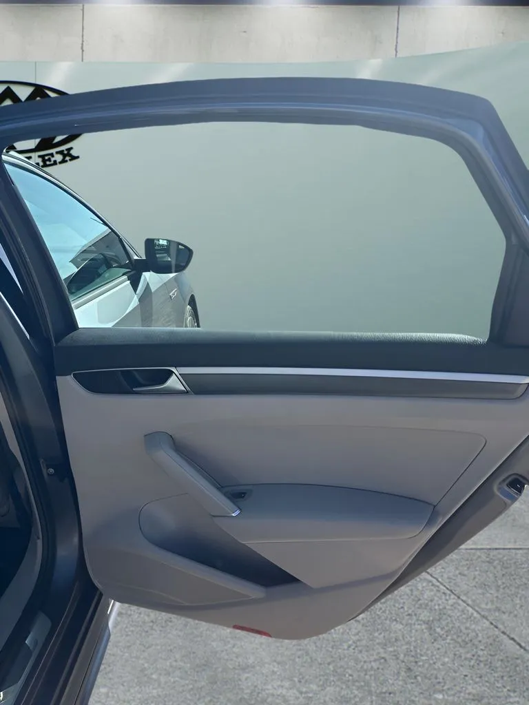 Volkswagen Passat photo 19