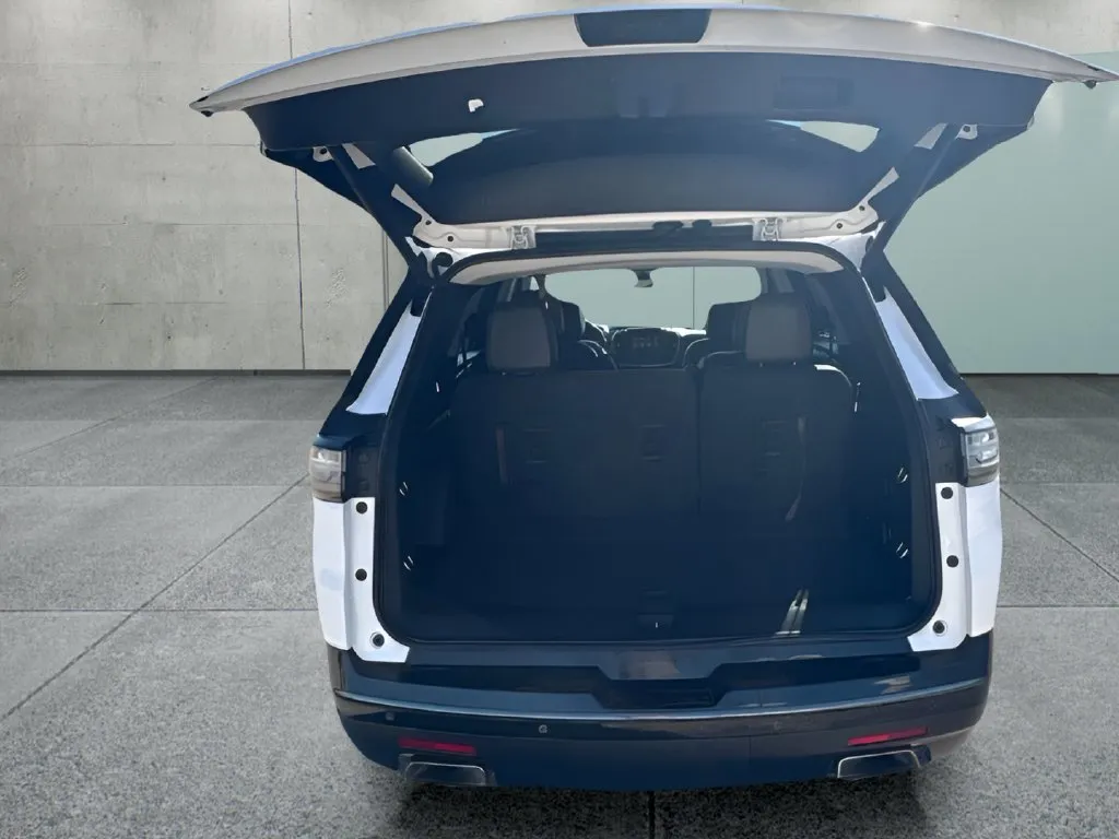 Chevrolet Traverse photo 15