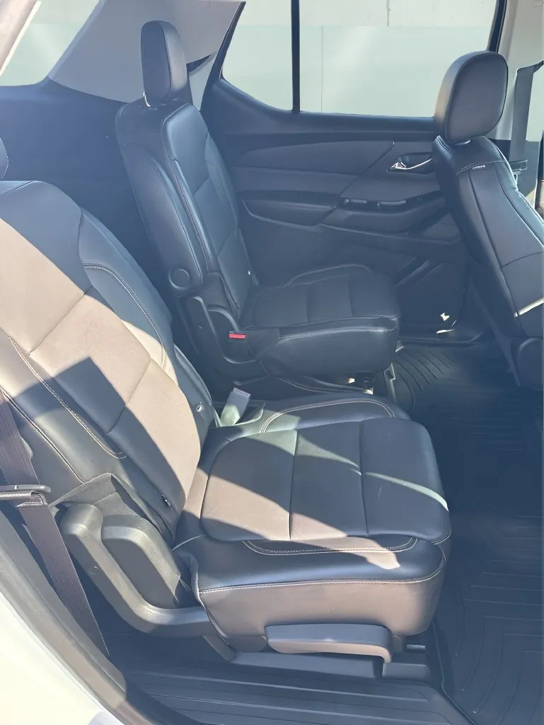 Chevrolet Traverse photo 19