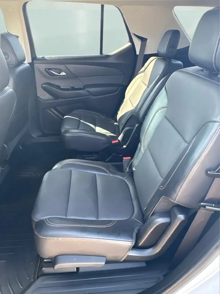 Chevrolet Traverse photo 14
