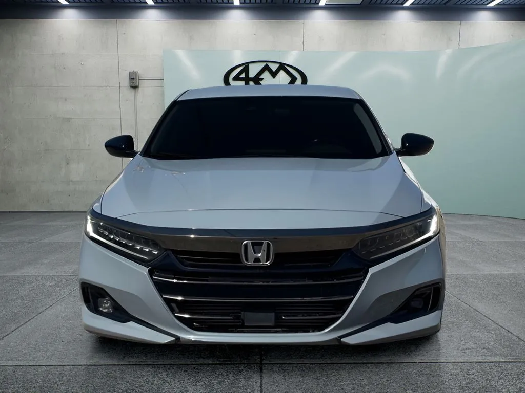 Honda Accord photo 8