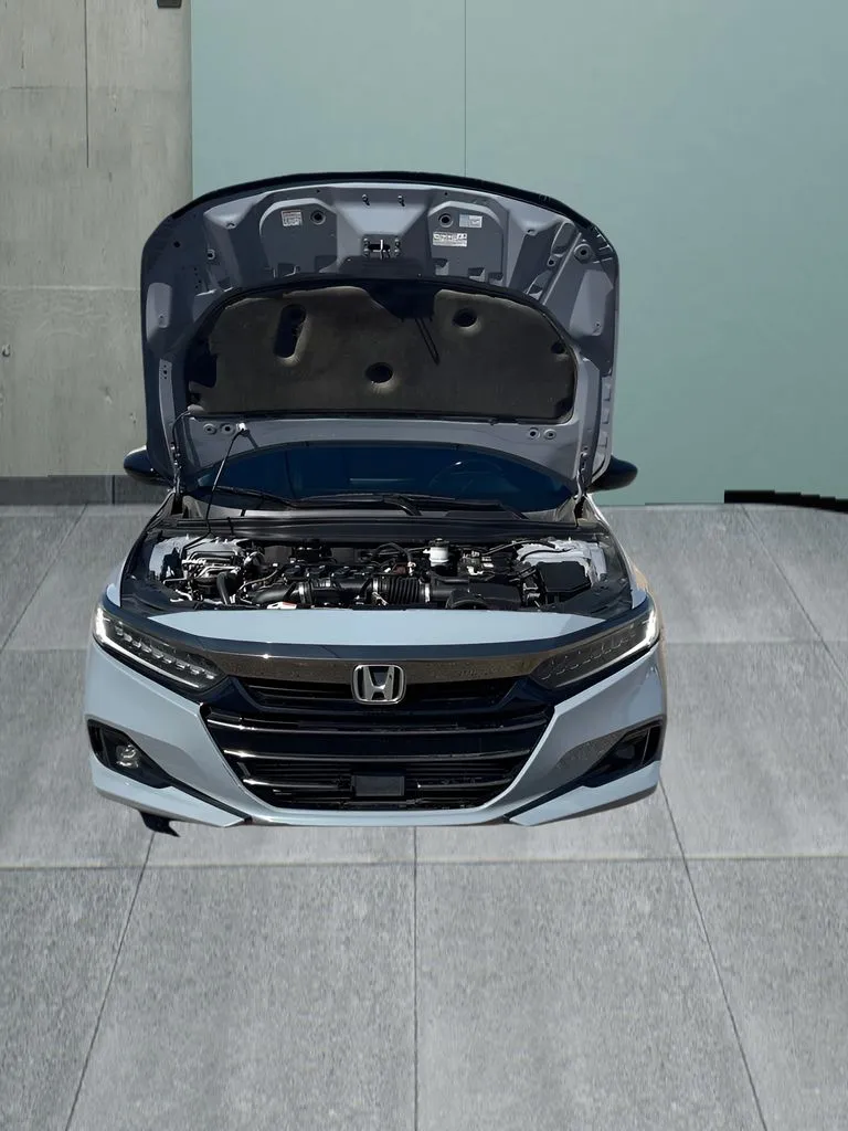 Honda Accord photo 10