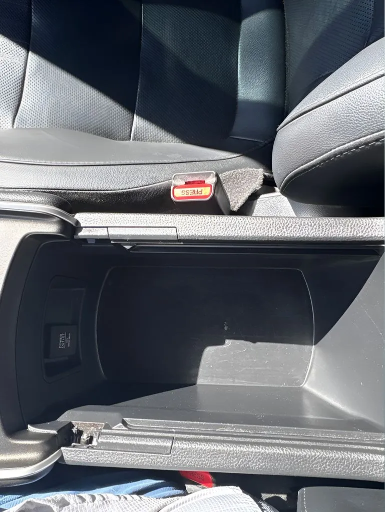 Honda Accord photo 28