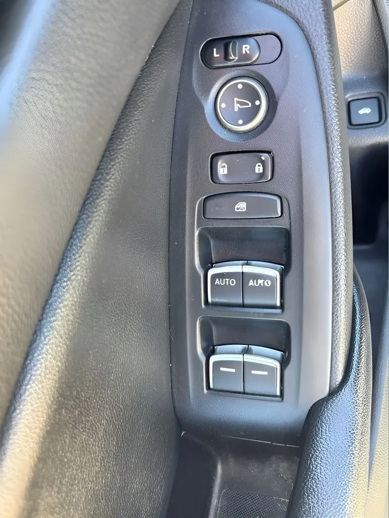 Honda Accord photo 13
