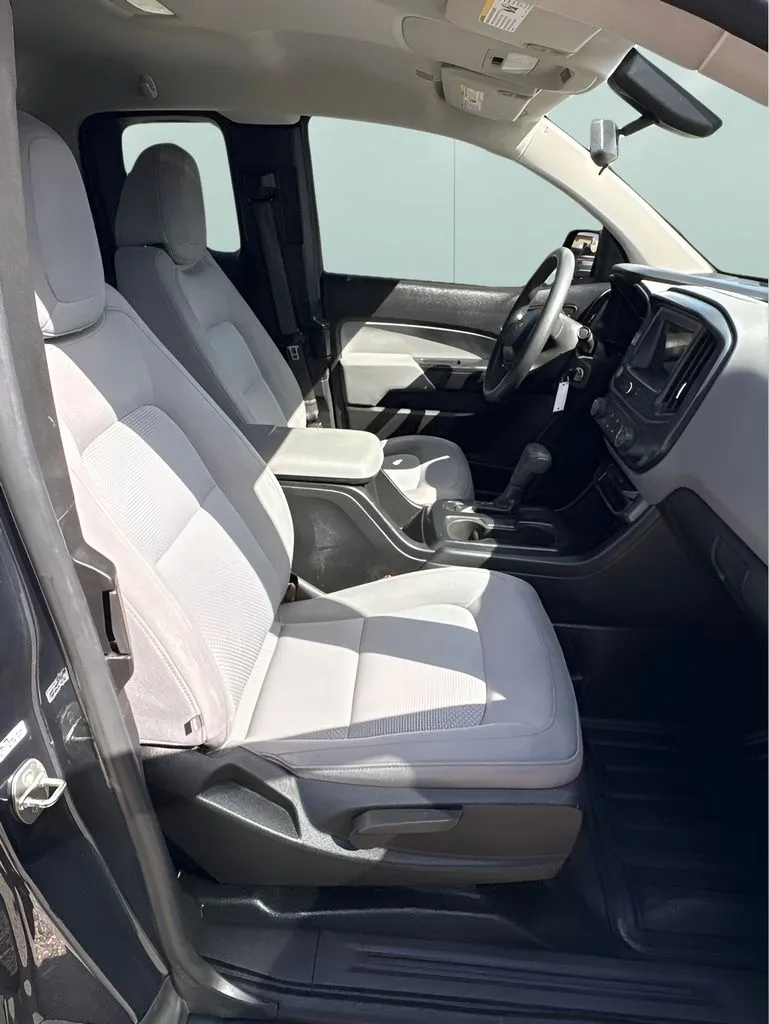 Chevrolet Colorado photo 18