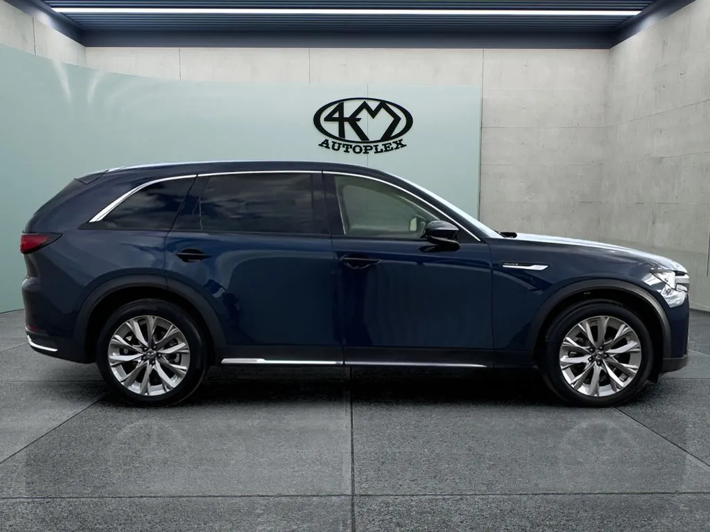 Mazda CX-90 photo 2