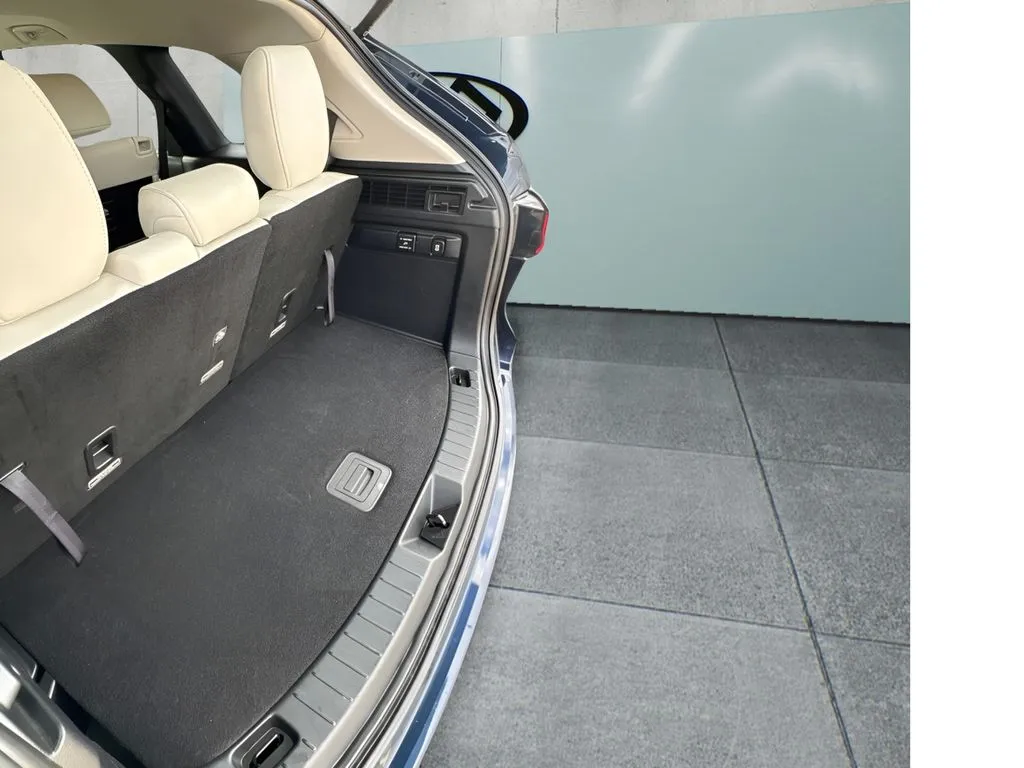 Mazda CX-90 photo 18