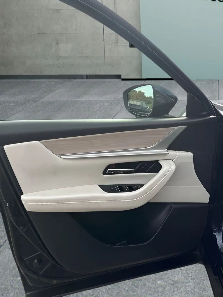 Mazda CX-90 photo 11