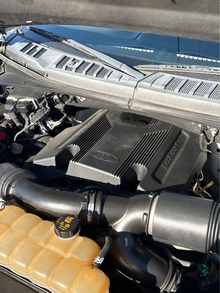 Ford F-150 photo 11