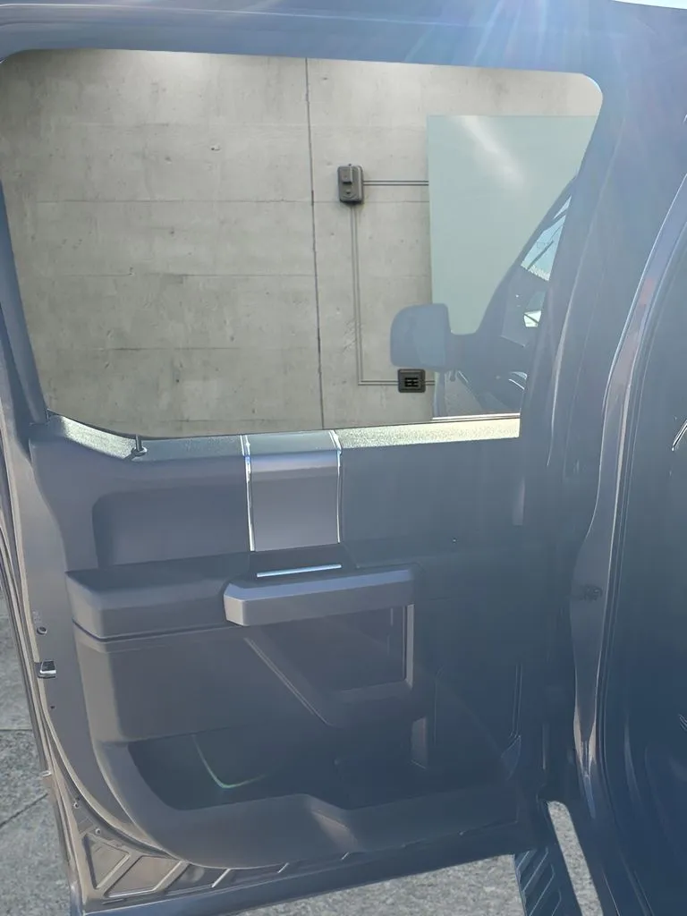 Ford F-150 photo 15
