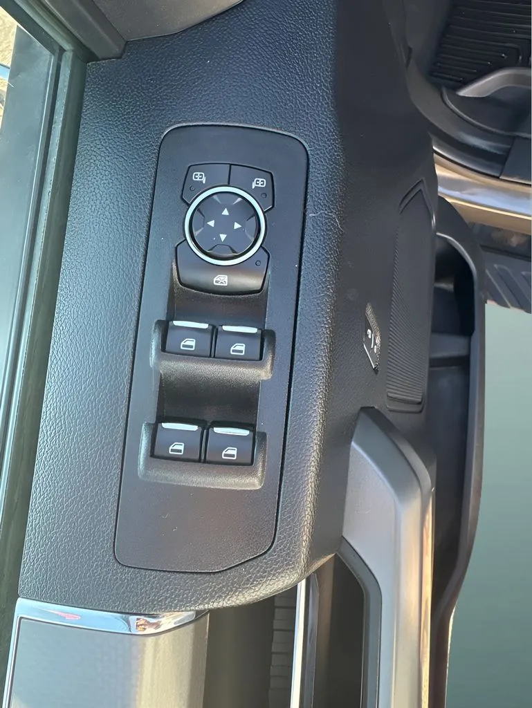 Ford F-150 photo 13