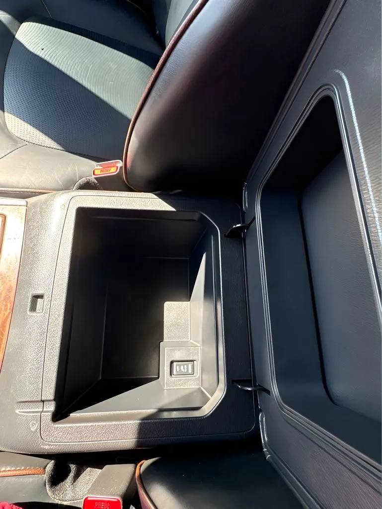 Nissan Armada photo 33