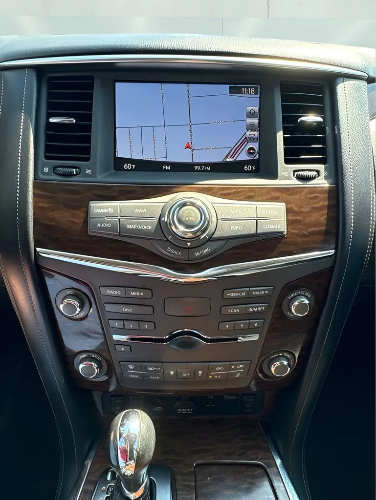 Nissan Armada photo 29