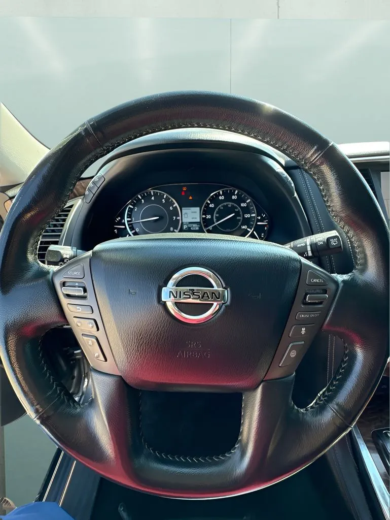 Nissan Armada photo 27