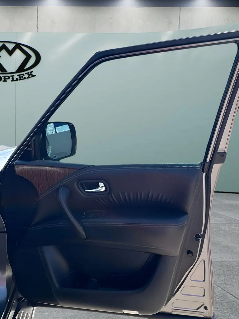 Nissan Armada photo 23