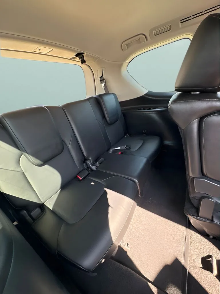 Nissan Armada photo 22