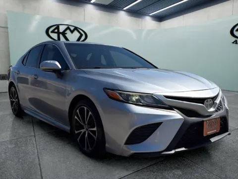Silver 2019 Toyota Camry SE for sale in Abilene, TX