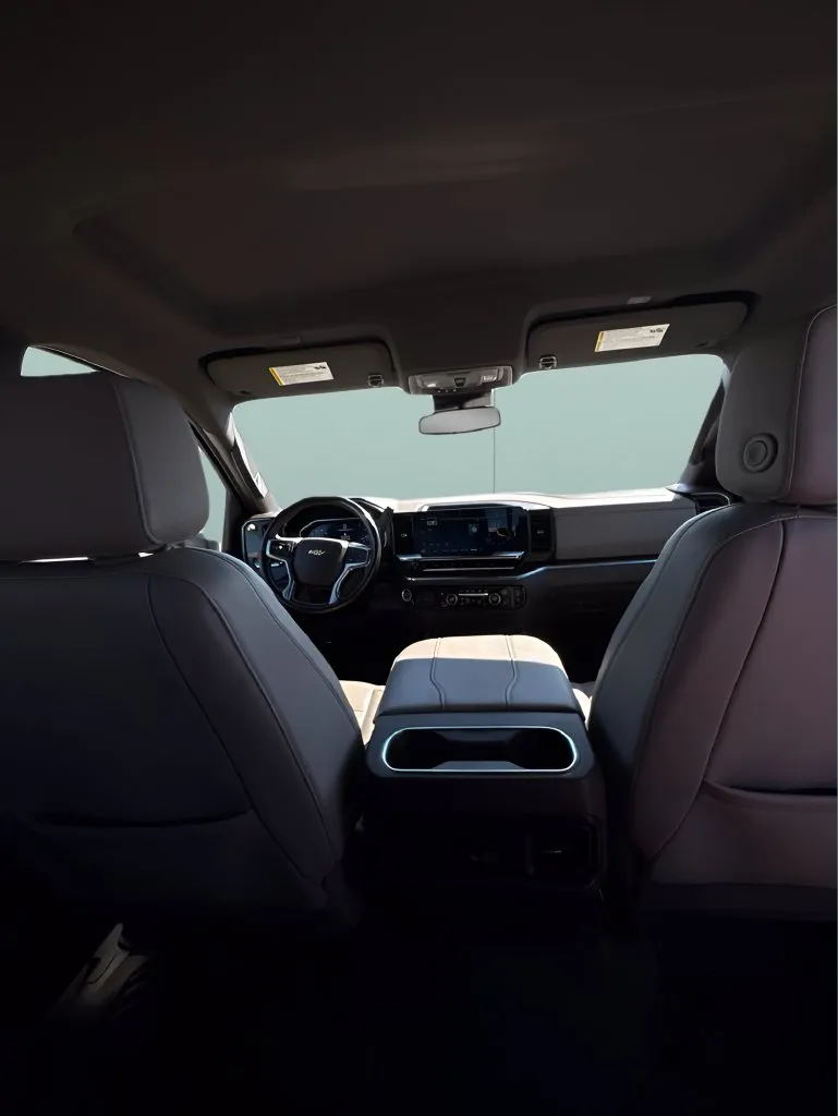 Chevrolet Silverado photo 25