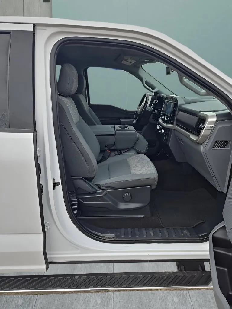 Ford F-150 photo 19