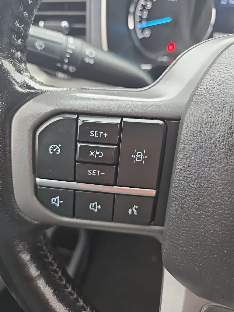 Ford F-150 photo 24