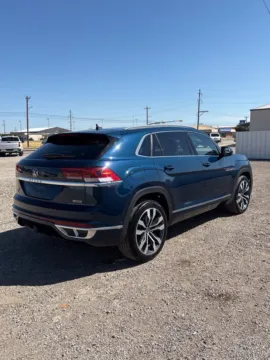 Another view of 2022 Volkswagen Atlas Cross Sport 3.6L V6 SEL Premium R-Line for sale in Abilene, TX at 4M Autoplex - Industrial Blvd