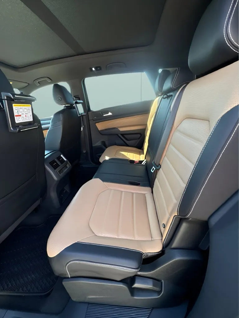 Volkswagen Atlas Cross Sport photo 16