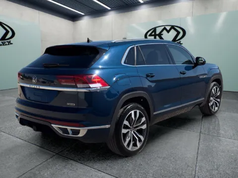 Another view of 2022 Volkswagen Atlas Cross Sport 3.6L V6 SEL Premium R-Line for sale in Abilene, TX at 4M Autoplex - Industrial Blvd
