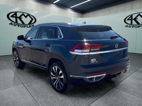 More photos of 2022 Volkswagen Atlas Cross Sport 3.6L V6 SEL Premium R-Line at 4M Autoplex - Industrial Blvd, TX