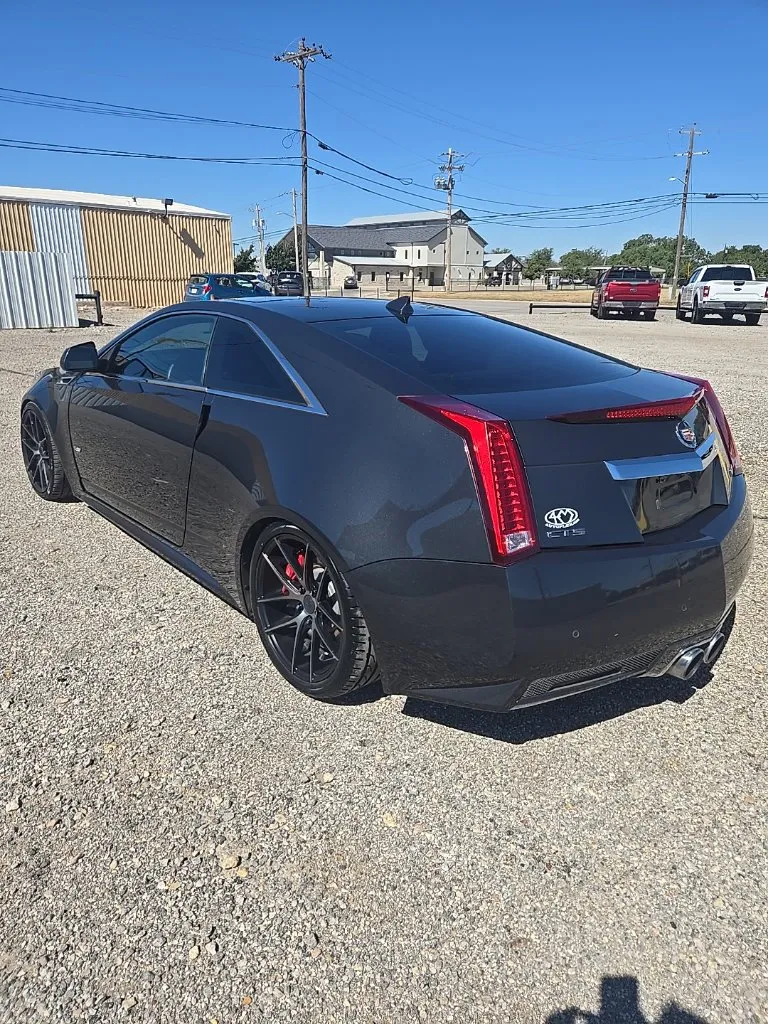 Cadillac CTS-V photo 6