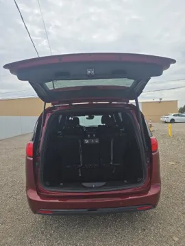 More photos of 2020 Chrysler Pacifica Touring L Plus at 4M Autoplex - Industrial Blvd, TX